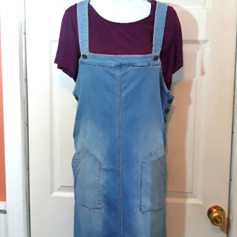 Celebrity Pink bid jean dress